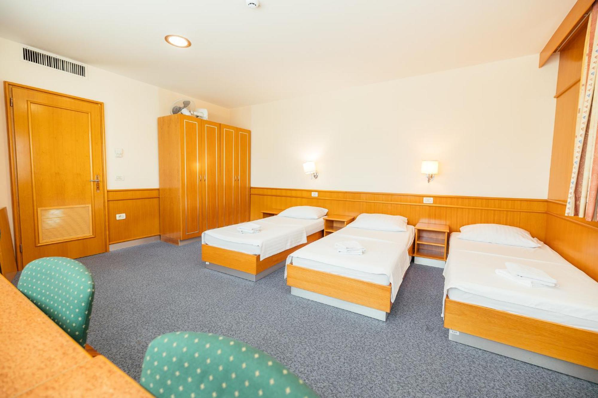Motel Barka Копер Экстерьер фото